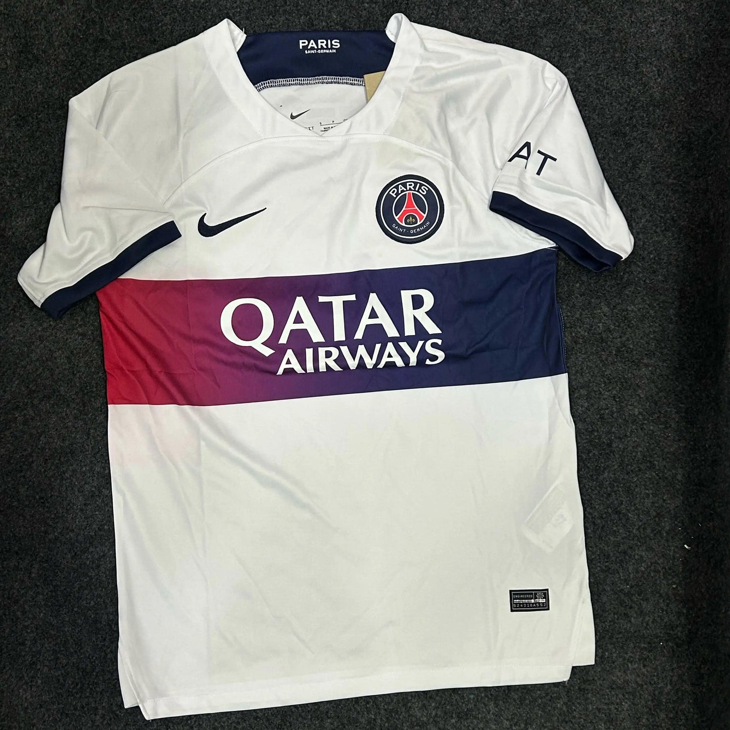 PARIS SAINT GERMAIN AWAY 2023-24 OFFICIAL